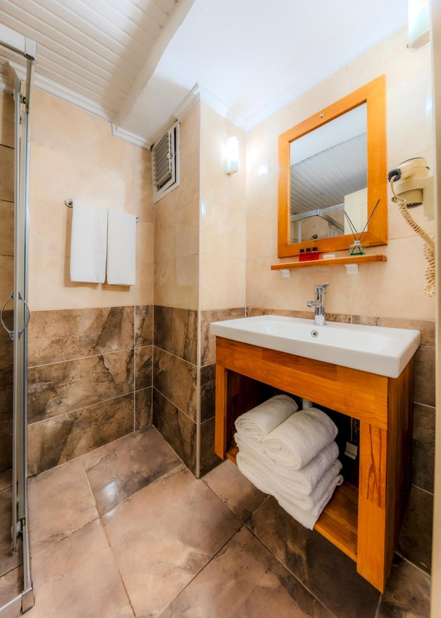 Hamit Hotel Istanbul Ngoại thất bức ảnh